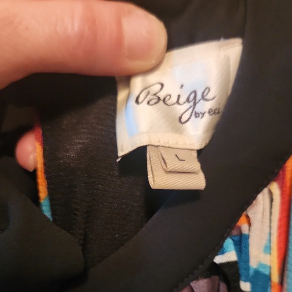 ECI Vibrant Geometric Midi Dress - Picture 2 of 7